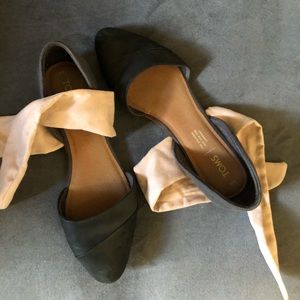 Tom's Ballet Flats
